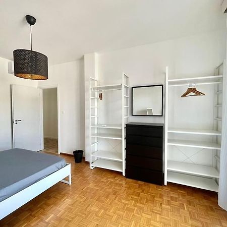 Leia Home W/Private Parking In Old Town Trieste Exterior foto