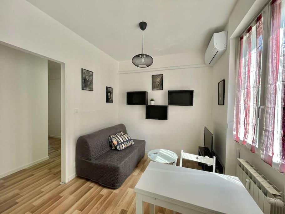 Leia Home W/Private Parking In Old Town Trieste Exterior foto